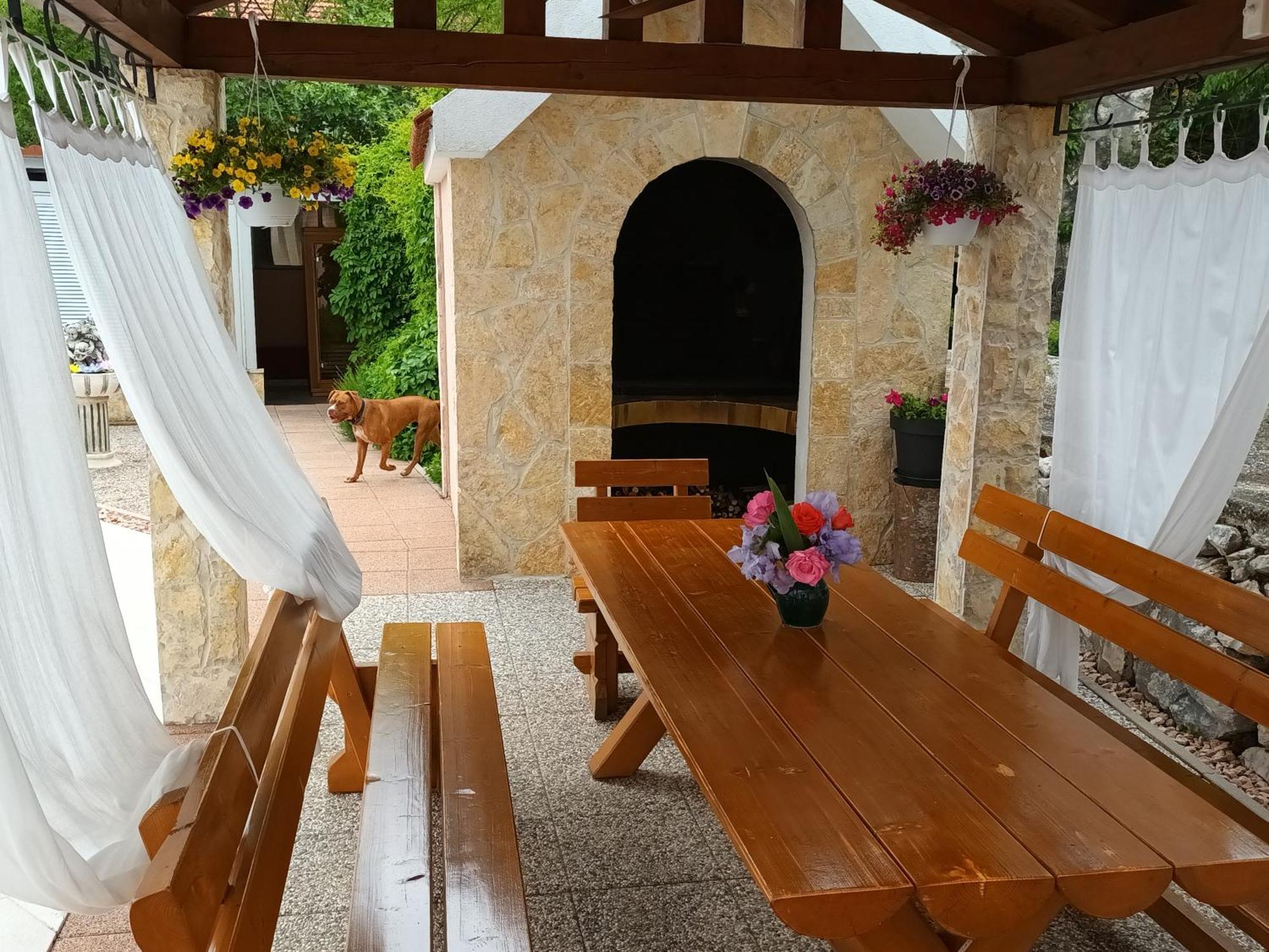 Holiday Home Perunika Zezevica Εξωτερικό φωτογραφία